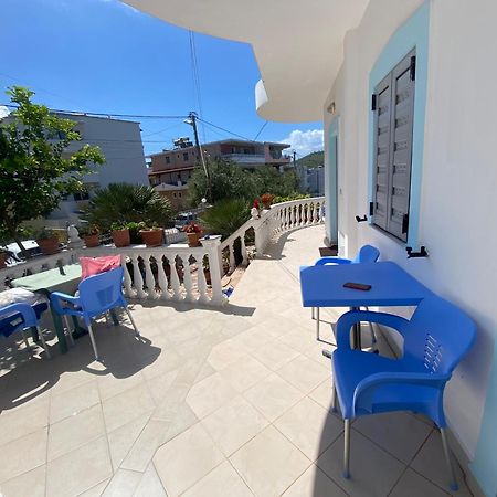 Vila Leo Εξαμίλιο Εξωτερικό φωτογραφία