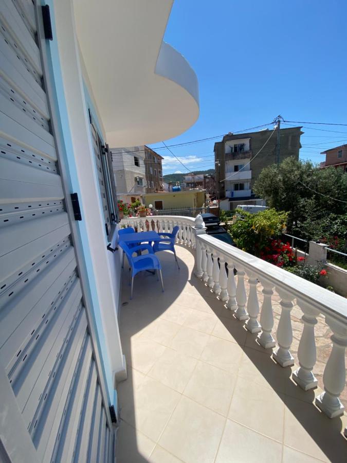 Vila Leo Εξαμίλιο Εξωτερικό φωτογραφία