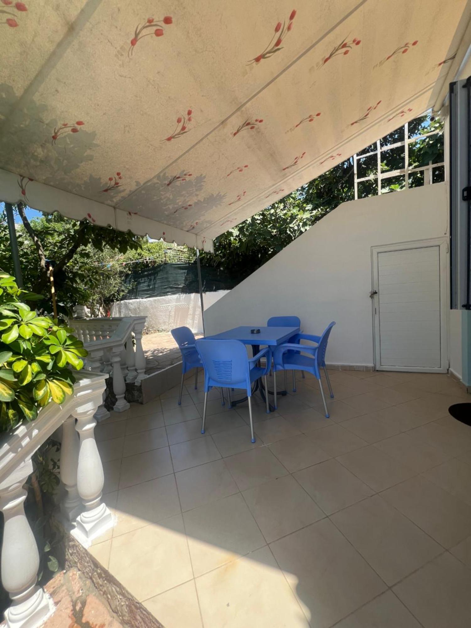 Vila Leo Εξαμίλιο Εξωτερικό φωτογραφία